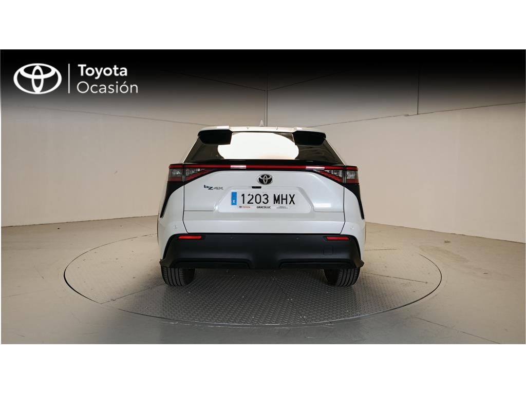 TOYOTA bZ4X