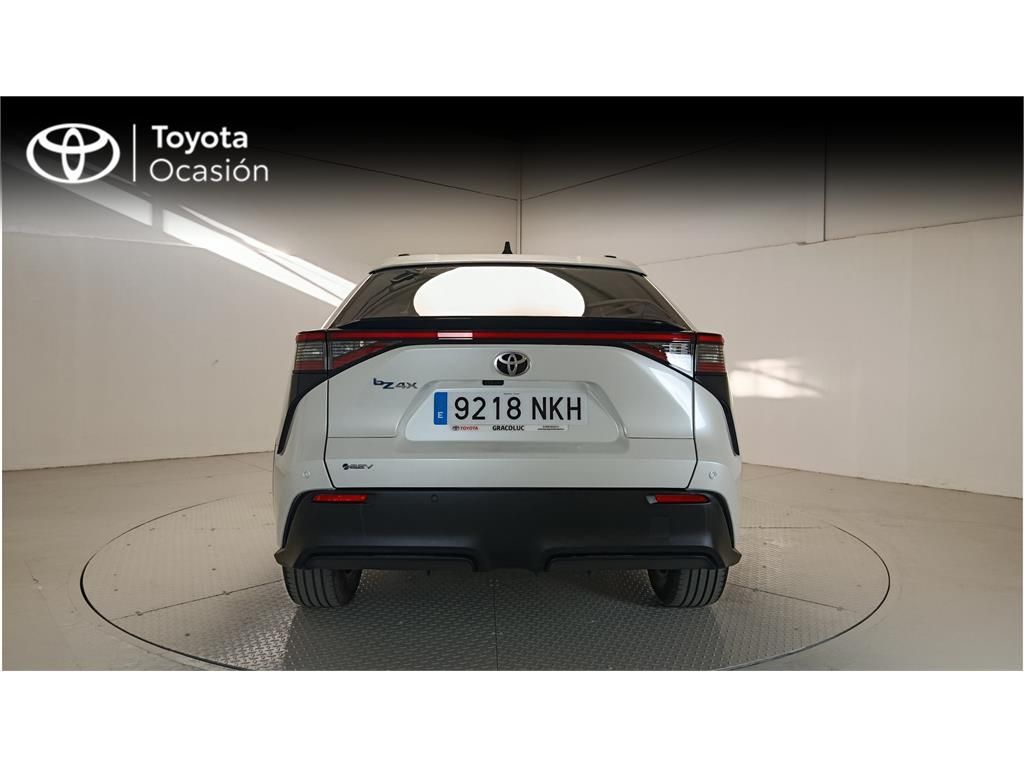 TOYOTA bZ4X
