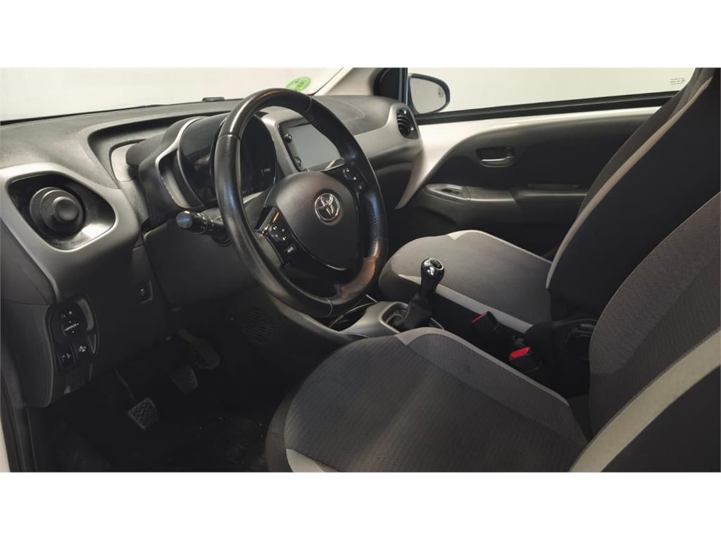 TOYOTA Aygo