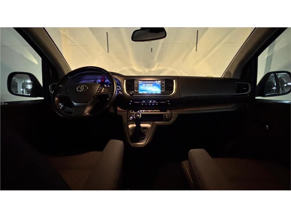 TOYOTA Proace Verso